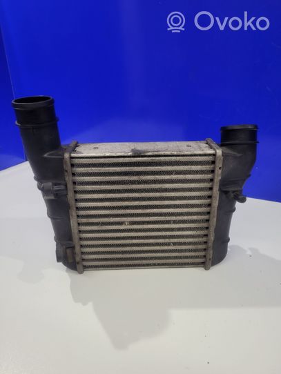 Audi A6 S6 C5 4B Chłodnica powietrza doładowującego / Intercooler 8E0145805F