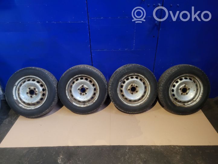 Volvo V70 Jante en fibre de carbone R12 15X65J