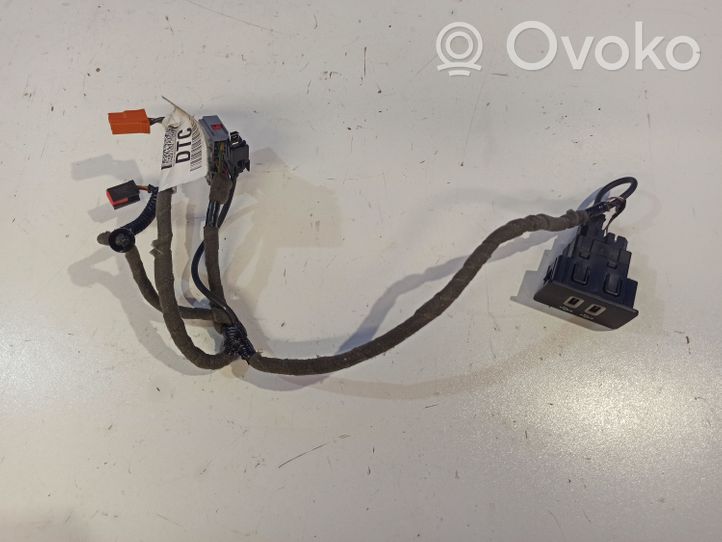 Ford Connect Connettore plug in AUX FT1T15K857