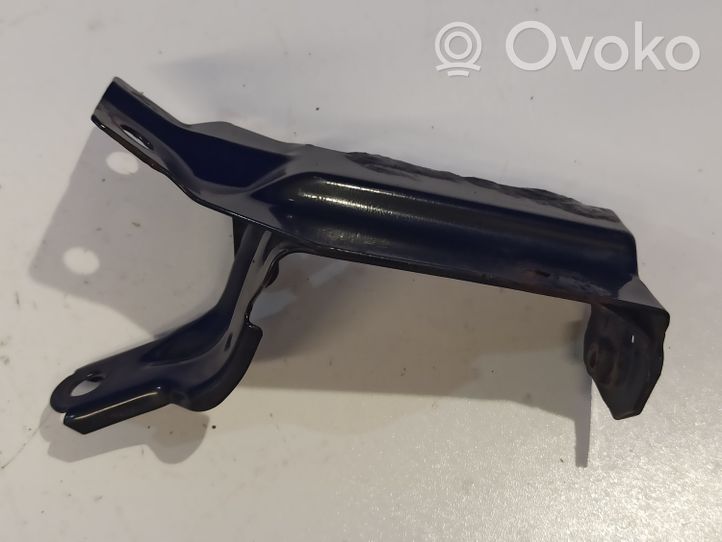 Volvo V60 Staffa del pannello di supporto del radiatore 31261932