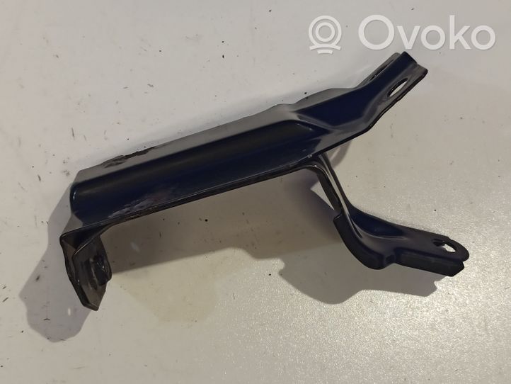 Volvo V60 Staffa del pannello di supporto del radiatore 31261931