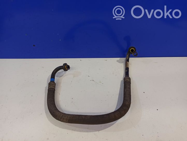 Volvo V70 Air conditioning (A/C) pipe/hose 8687574