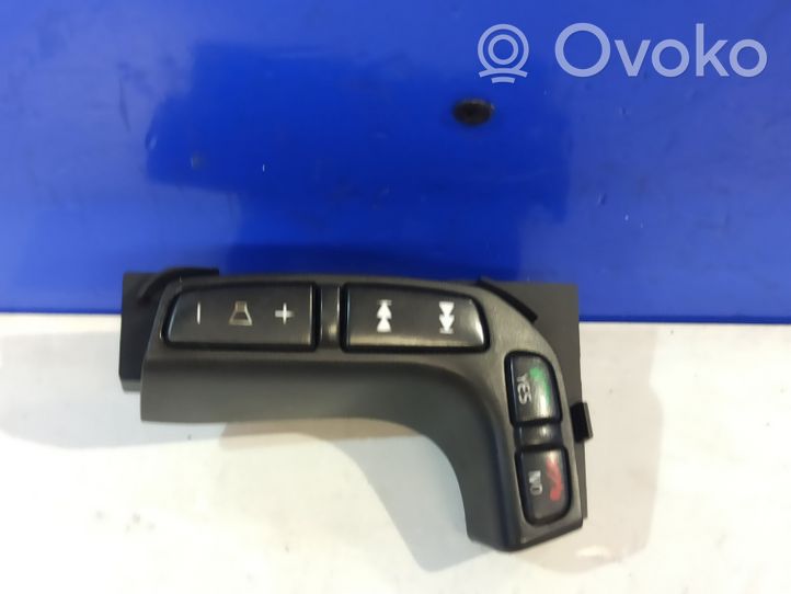 Volvo V70 Pulsanti/interruttori sul volante 30642026