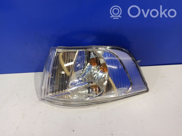 Volvo S40, V40 Indicatore di direzione anteriore 30621831