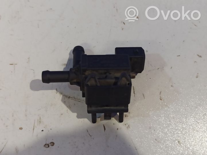 Volvo S40, V40 Electrovanne soupape de dépression 9470775