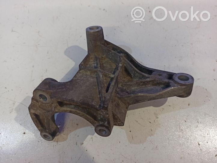 Saab 9-3 Ver2 Supporto di montaggio della pompa del servosterzo 55354828