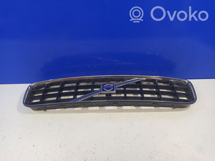 Volvo XC90 Maskownica / Grill / Atrapa górna chłodnicy 8620641