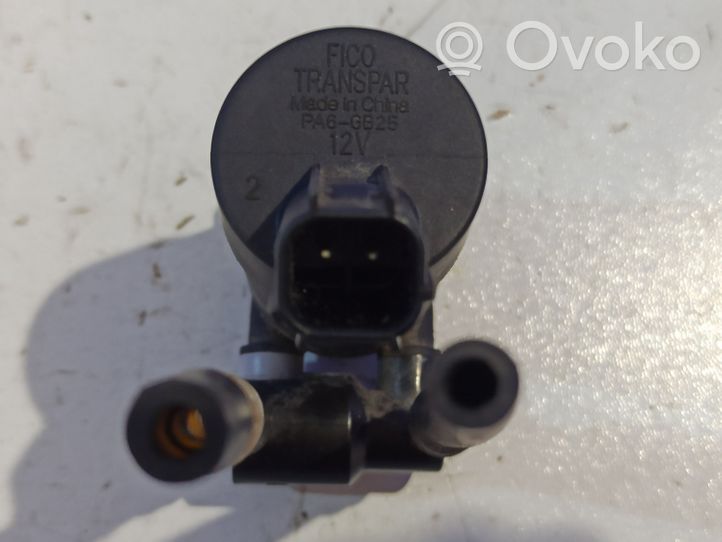 Volvo XC90 Pompe de lave-glace de pare-brise 9169611