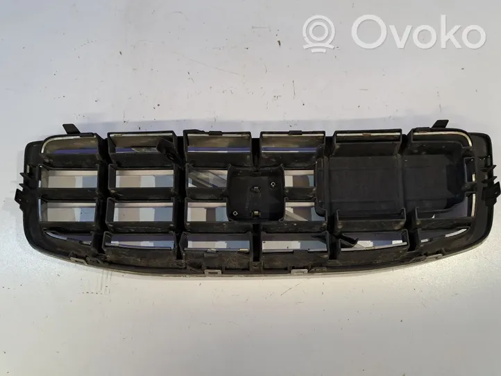 Volvo XC70 Maskownica / Grill / Atrapa górna chłodnicy 30763539