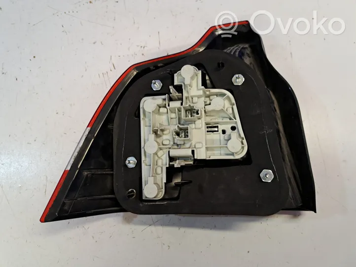 Volvo S40 Luci posteriori 30698343