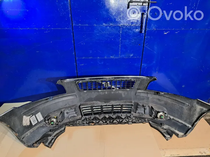 Volvo S40 Zderzak przedni 39985149