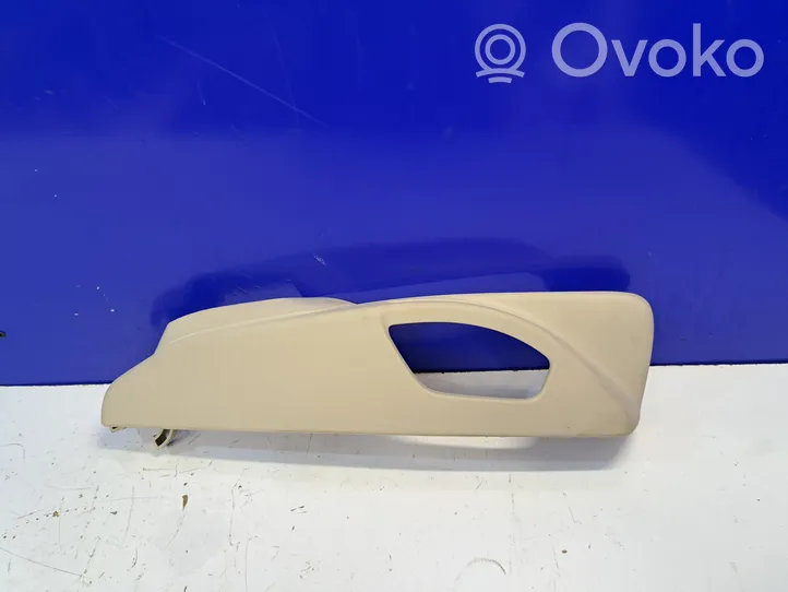 Volvo S60 Cornice di rivestimento della regolazione del sedile della portiera anteriore 39810573