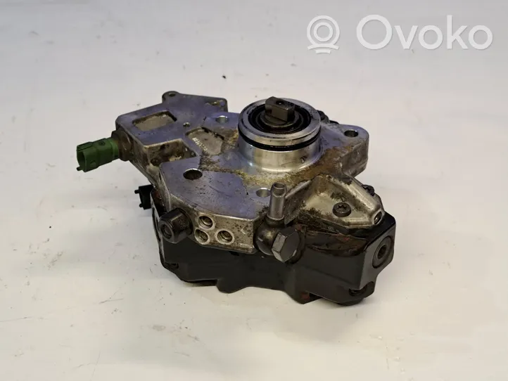 Volvo XC90 Mekaaninen polttoainepumppu 0445010111