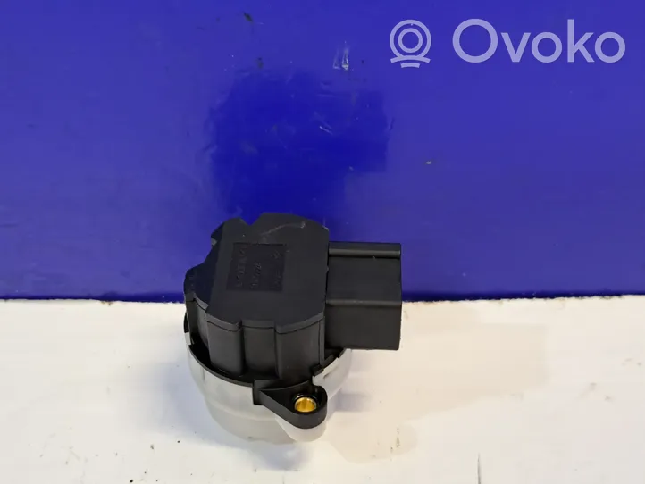 Volvo XC90 Ignition lock 8645228