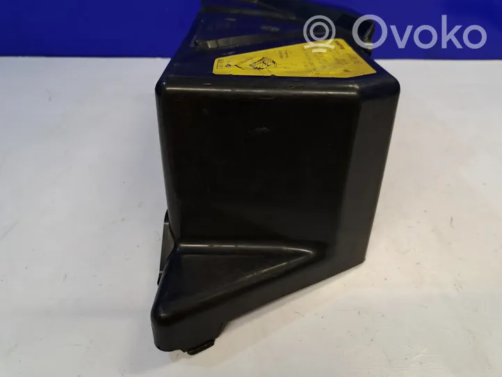 Volvo V70 Coperchio/tappo della scatola vassoio della batteria 8622335