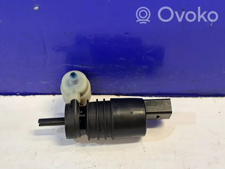 Porsche Cayenne (92A) Windscreen/windshield washer pump 1K6955651