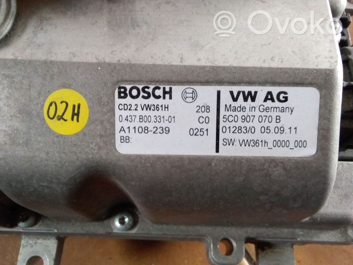 Volkswagen Jetta VI Voltage converter inverter 5C0907070B