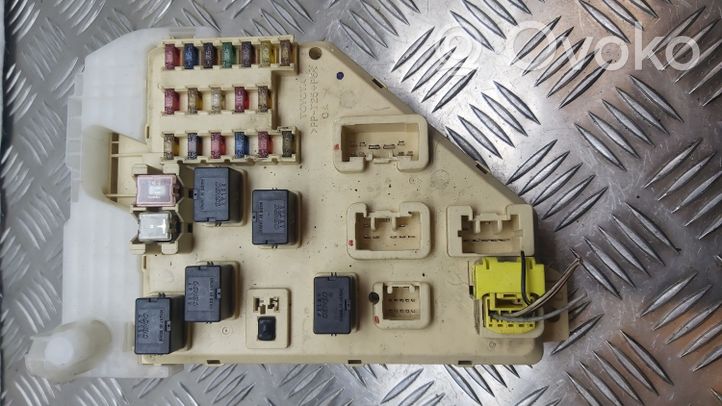 Toyota Prius (XW10) Module de fusibles PPT25P5