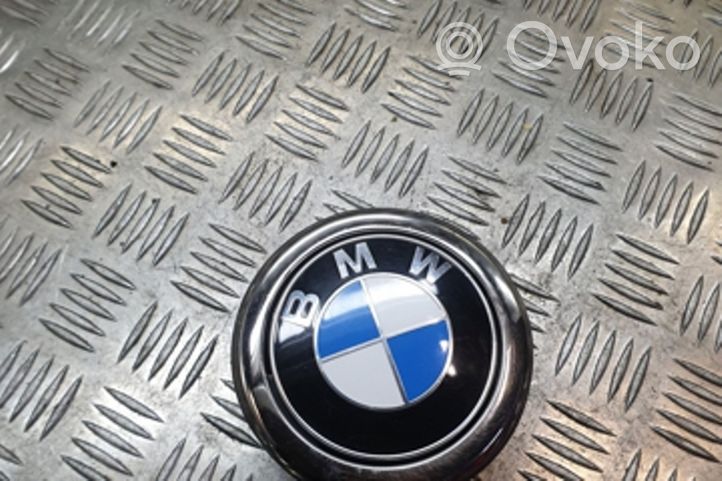 BMW 1 F20 F21 Przełącznik / Przycisk otwierania klapy bagażnika 7270728