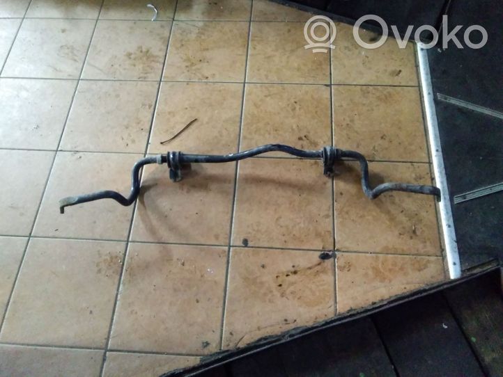 Nissan Qashqai Stabilizator przedni / drążek 