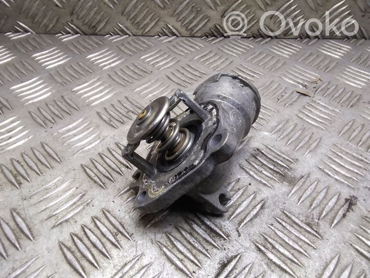 Mercedes-Benz E W211 Alloggiamento termostato A6422000215