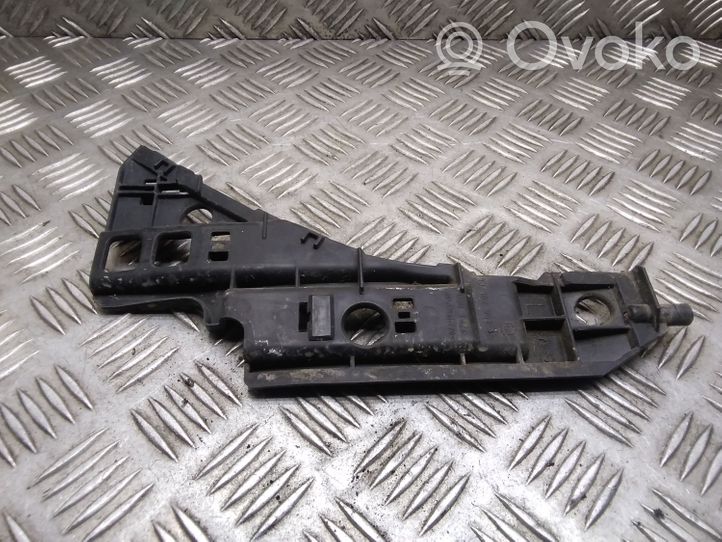 Opel Vectra C Support de montage de pare-chocs avant 13182961