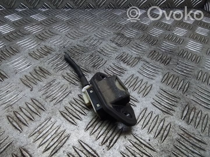 Lexus IS 220D-250-350 Przełącznik / Przycisk otwierania klapy bagażnika 15A322