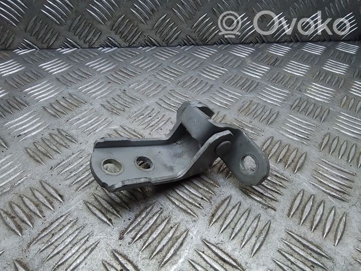 Toyota Prius (XW20) Front door upper hinge 