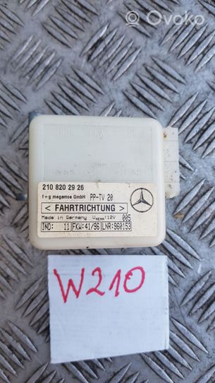 Mercedes-Benz E W210 Centralina/modulo allarme 2108202926