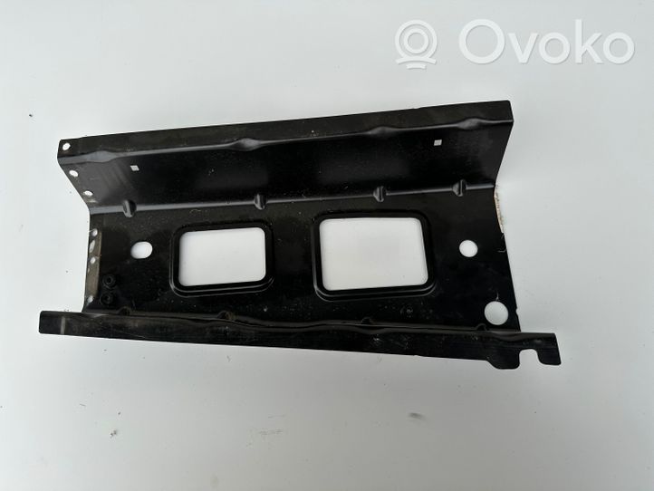 Volkswagen Amarok Other body part 2H0809883