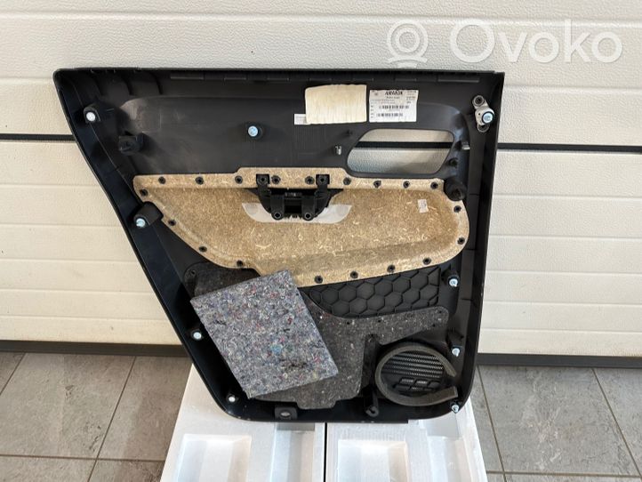 Volkswagen Amarok Takaoven verhoilu 2HH867212B