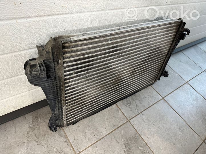 Volkswagen Amarok Chłodnica powietrza doładowującego / Intercooler 2H0145804