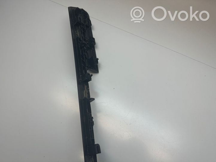 Volkswagen Amarok Etuoven kynnyksen suojalista 2HH864286