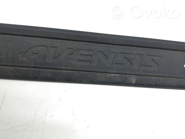 Toyota Avensis T270 Rivestimento anteriore minigonna laterale 6791105040