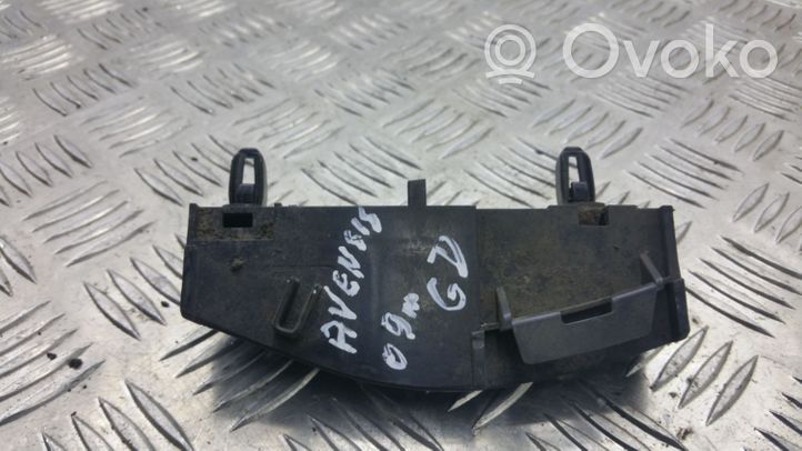 Toyota Avensis T270 Staffa di rinforzo montaggio del paraurti posteriore 5256205030