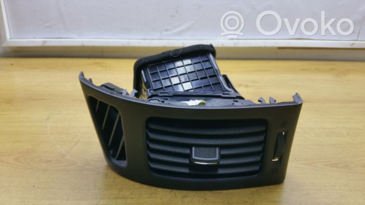 Hyundai i30 Moldura protectora de la rejilla de ventilación lateral del panel 974802R000