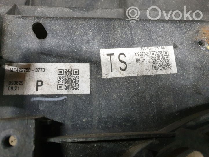 Toyota Avensis T270 Osłona wentylatora chłodnicy MF222710255