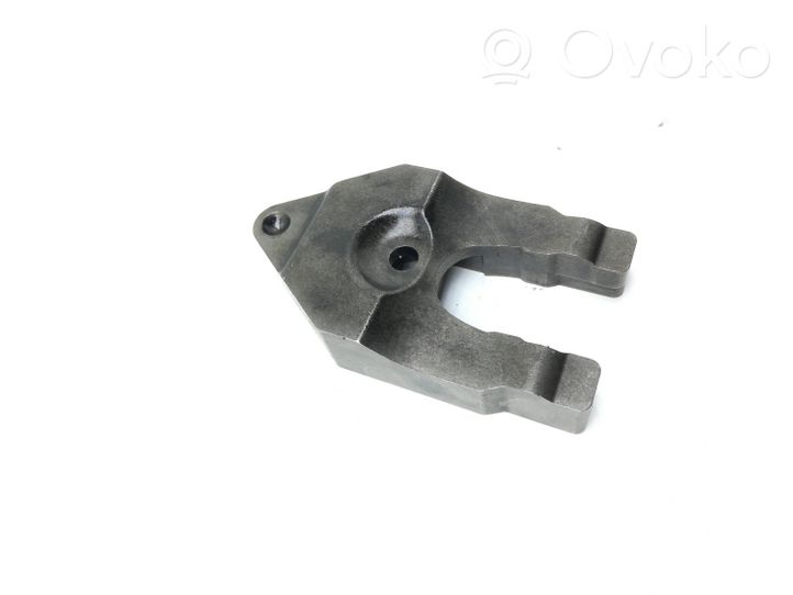 Nissan Navara D40 Fuel Injector clamp holder 