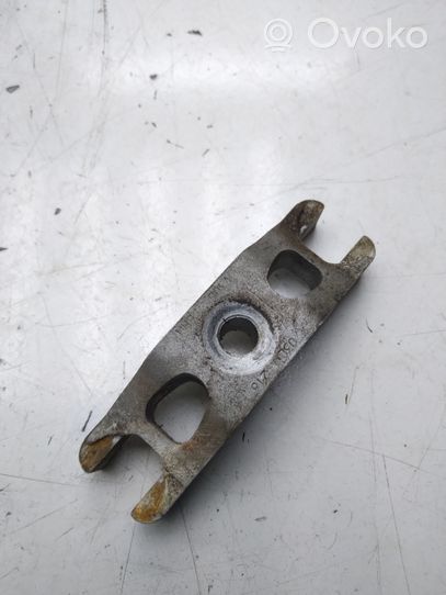 Seat Ibiza IV (6J,6P) Fuel Injector clamp holder 