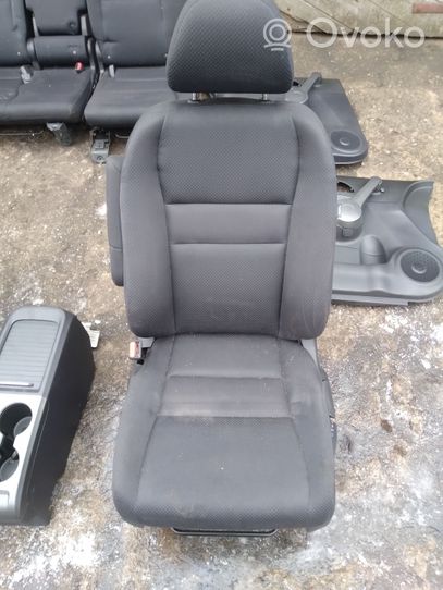 Honda CR-V Sitze komplett 