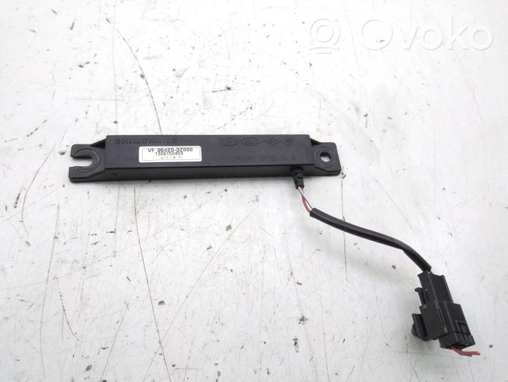 Hyundai i40 Antenos valdymo blokas 954203Z000