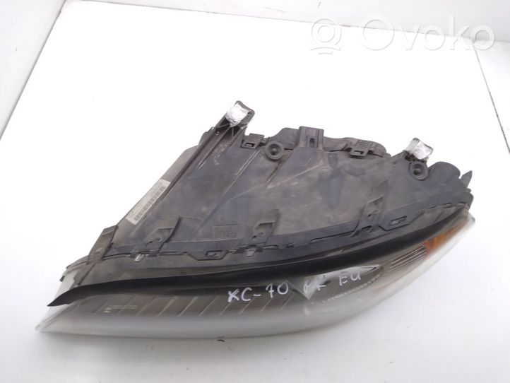 Volvo XC70 Lampa przednia 6948180