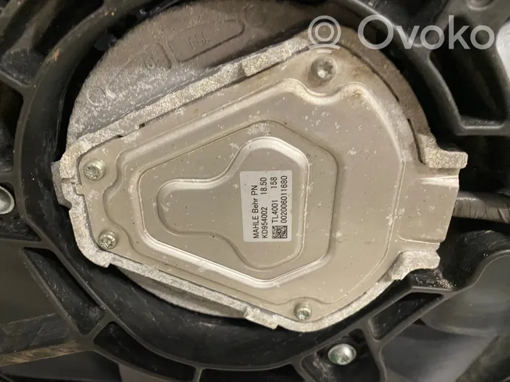 Tesla Model 3 Pannello di supporto del radiatore 