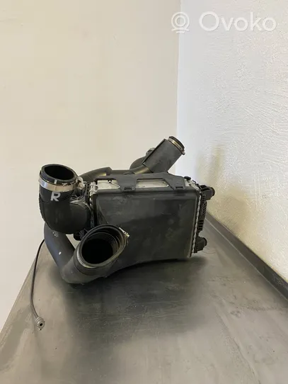 Porsche 911 991 Välijäähdyttimen jäähdytin 9P1145622A