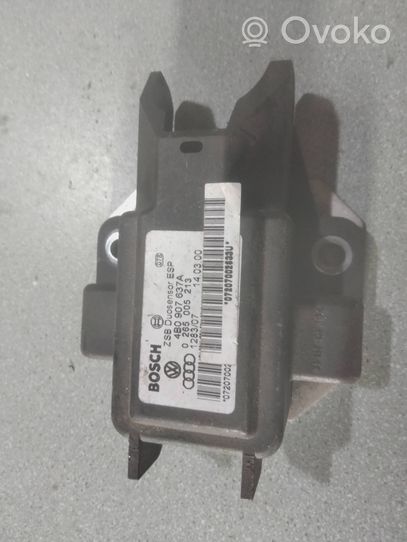 Audi A4 S4 B5 8D Czujnik położenia pedału gazu / przyspieszenia 4B0907637A