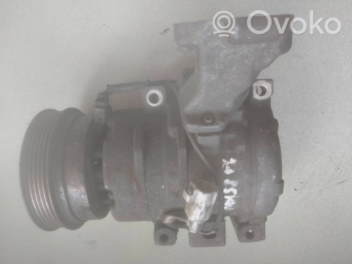 Toyota Avensis Verso Ilmastointilaitteen kompressorin pumppu (A/C) 4472204222