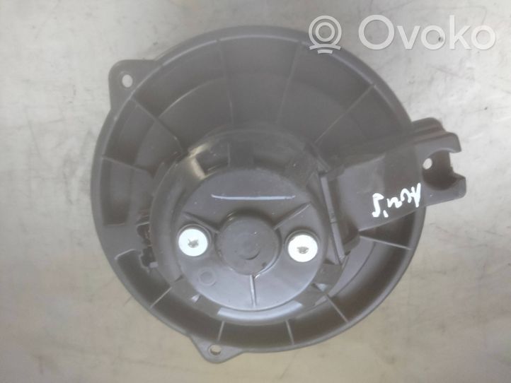 Toyota Auris 150 Pečiuko ventiliatorius/ putikas 0130101601
