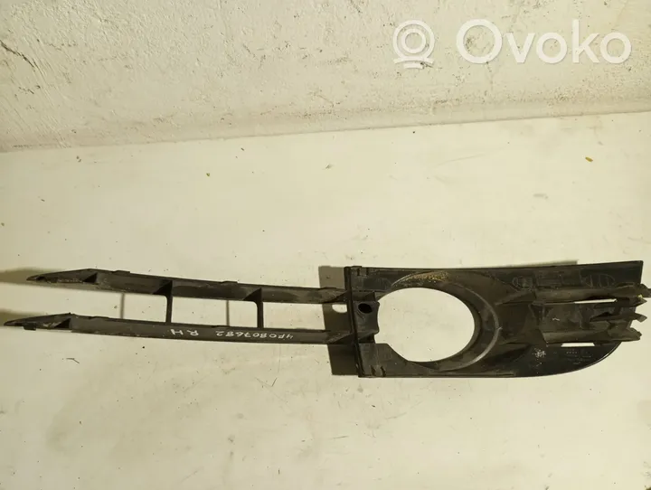 Audi A6 S6 C6 4F Pretmiglas luktura dekoratīvais režģis 4F0807682