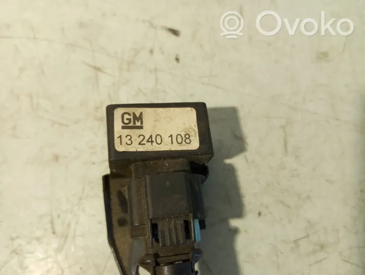 Opel Insignia A Czujnik uderzenia Airbag 13240108