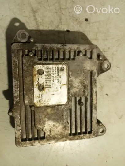 Opel Vectra C Calculateur moteur ECU 55354744